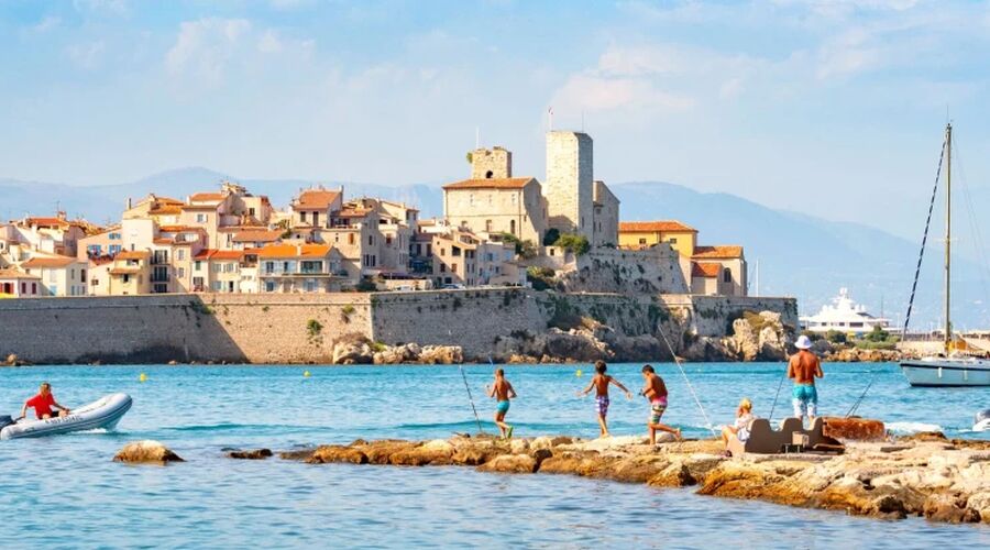 CIA - Antibes - Fransa