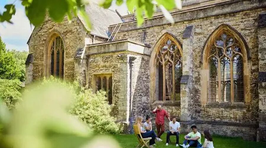 IMMERSE EDUCATION SCHOOL OXFORD