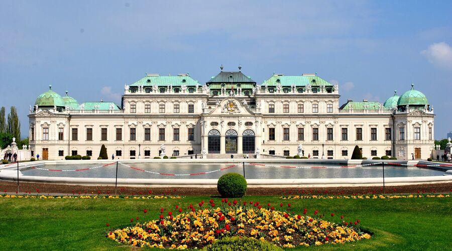 İZMİR'DEN DİREK SEFER İLE 5*DELUXE AMADEUS QUEEN İLE MAVİ TUNA NEHRİ