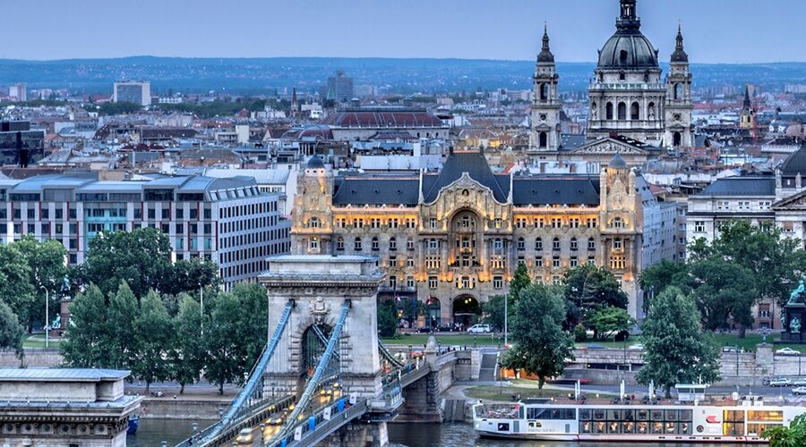 İZMİR'DEN DİREK SEFER İLE 5*DELUXE AMADEUS QUEEN İLE MAVİ TUNA NEHRİ