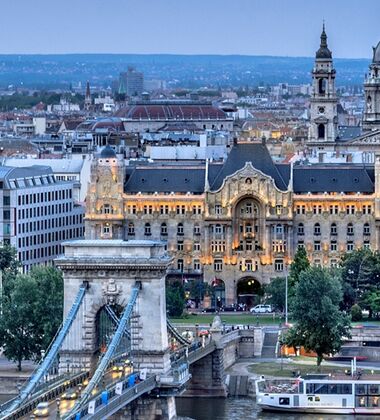 İZMİR'DEN DİREK SEFER İLE 5*DELUXE AMADEUS QUEEN İLE MAVİ TUNA NEHRİ