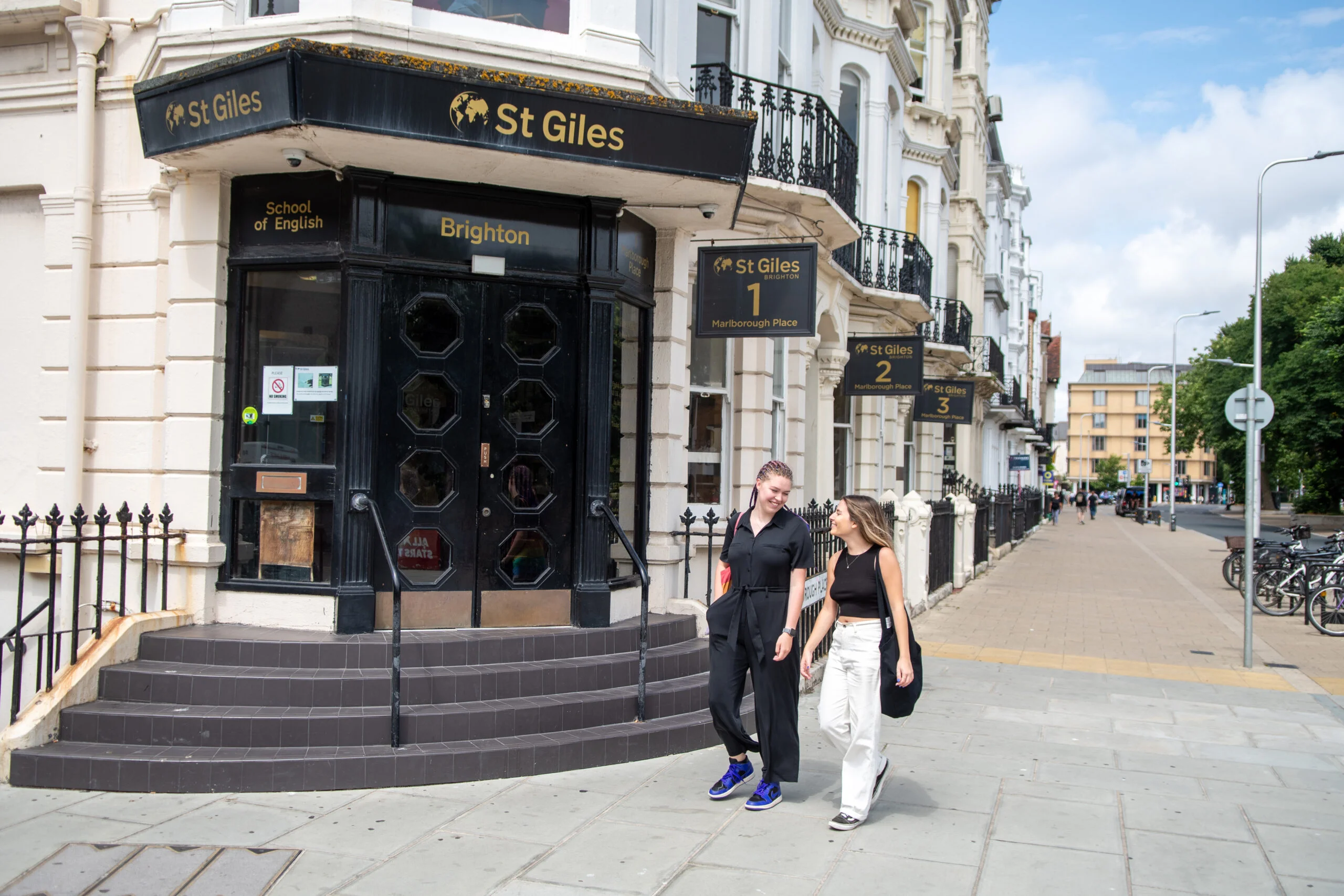 St. Giles International - Brighton - İngiltere