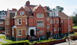 Earlscliffe College Summer School - Folkestone - İngiltere